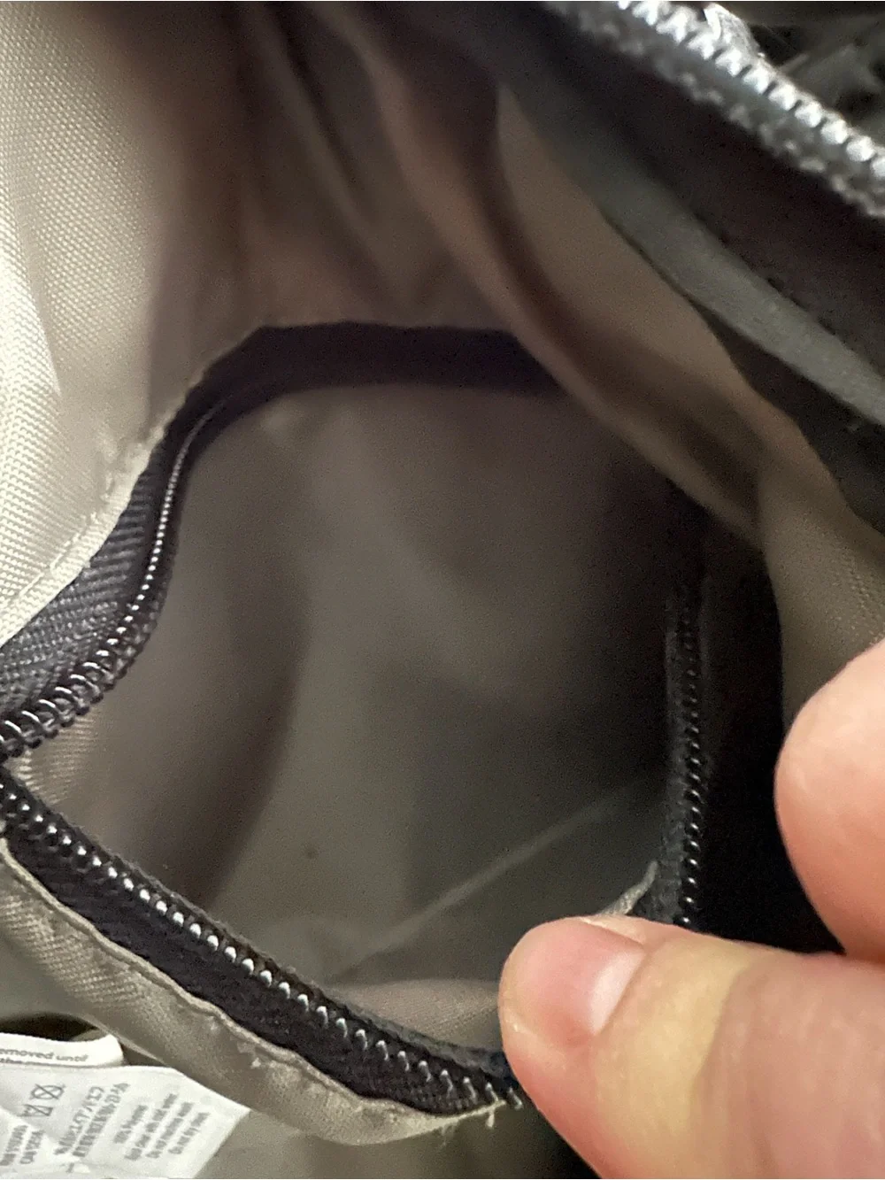 Kavu Quilted Black Crossbody Sling Bag - Picture 7 of 10